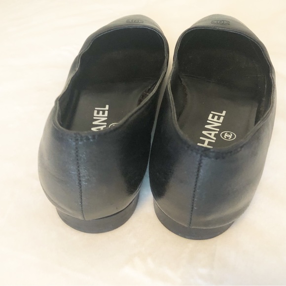 Authentic Chanel black flats size 35.5 or 5 1/2 to 6 - Picture 2 of 7